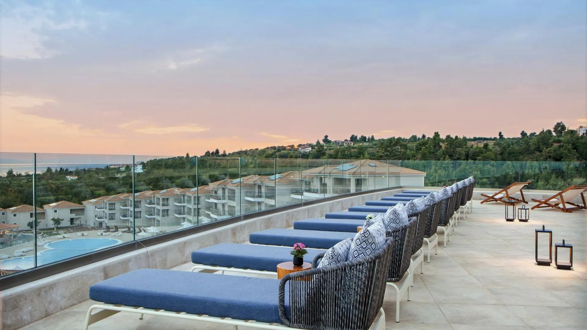 Ajul Luxury Hotel & Spa Resort, A Registry Collection Hotel Aya Paraskevi Yunanistan