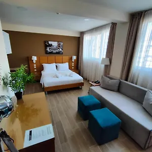 rezervați aici