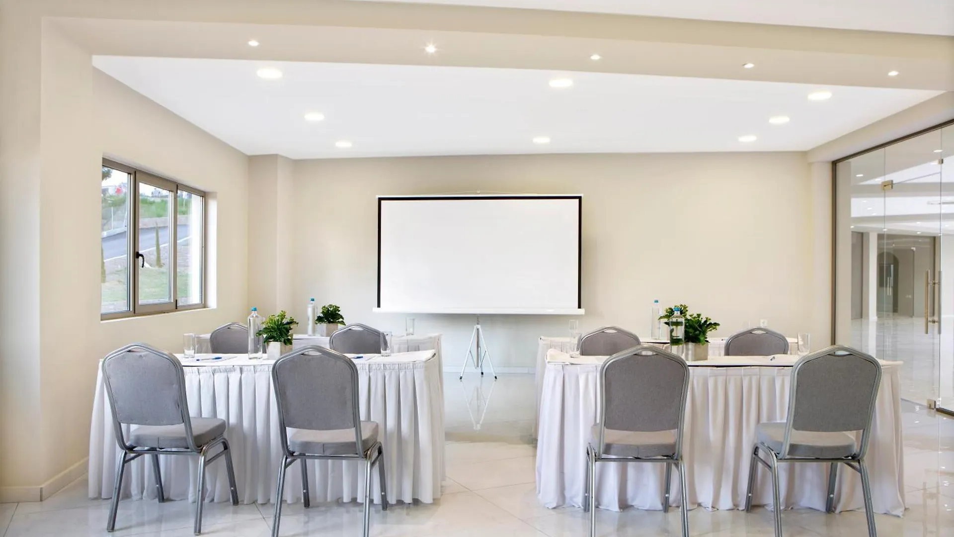 *****  Ajul Luxury Hotel & Spa Resort, A Registry Collection Hotel Agia Paraskevi  Griekenland