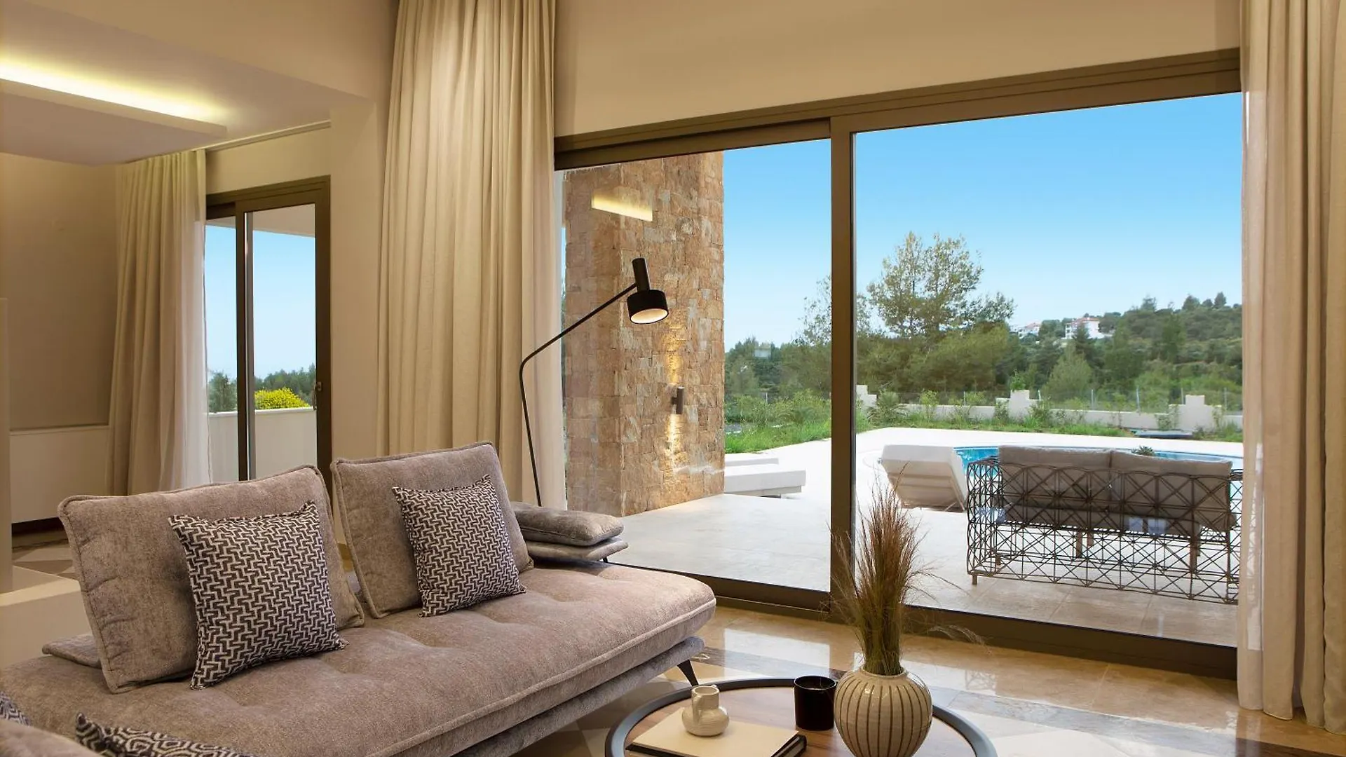 Ajul Luxury Hotel & Spa Resort, A Registry Collection Hotel Agia Paraskevi  Griekenland