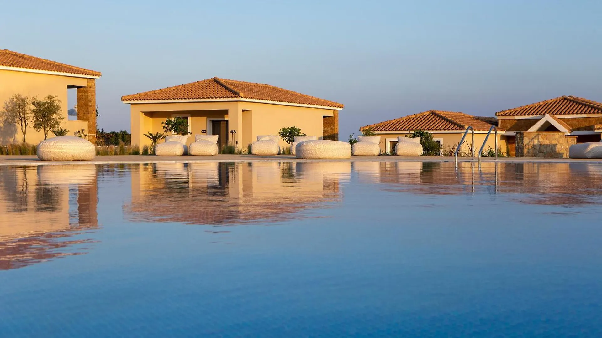 Ajul Luxury Hotel & Spa Resort, A Registry Collection Hotel アギア・パラスカヴィ