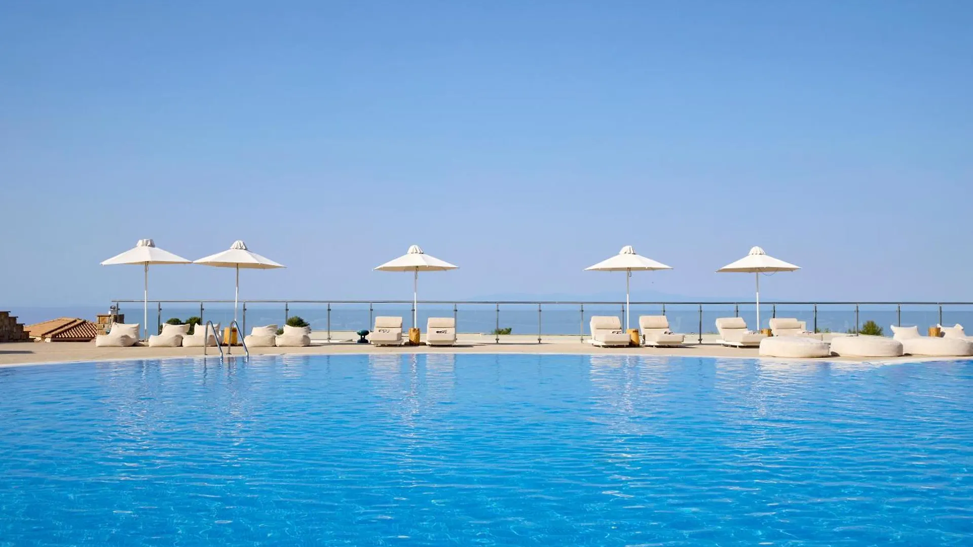 Ajul Luxury Hotel & Spa Resort, A Registry Collection Hotel 圣帕拉斯凯维